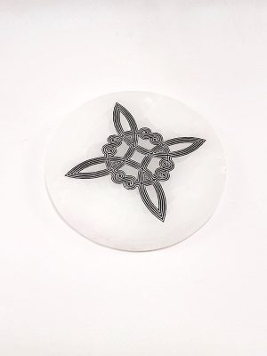 Placa de selenita natural 10cm grabado nudo celta limpieza minerales Macerox