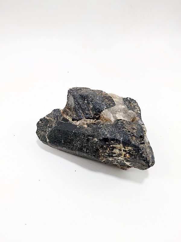 Turmalina Negra en Bruto – Escudo Protector y Limpieza Energética Macerox Turmalina bruto 235 g