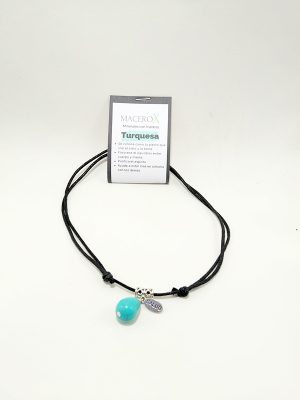 Colgante de turquesa pulida con dije de salud y cordón negro ajustable macerox