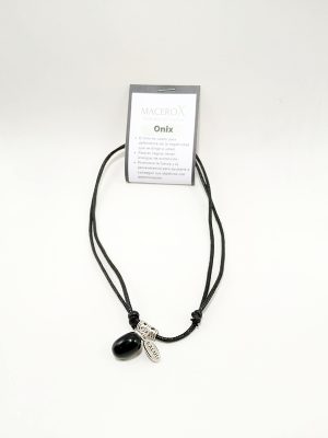 Colgante de ónix negro pulido con dije de salud y cordón negro ajustable macerox