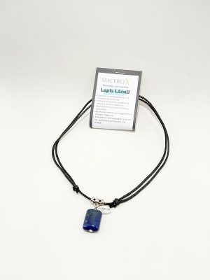 Colgante de lapis lázuli azul pulido con dije de suerte y cordón negro ajustable macerox