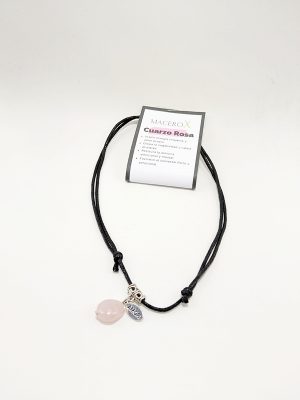 Colgante de cuarzo rosa pulido con dije de amor y cordón negro ajustable macerox