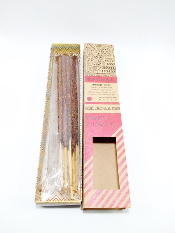 Incienso Orgánico Banjara – Dragon's Palo Santo – Unidad y Elevación Macerox Incienso Orgánico Banjara – Dragon's Palo Santo – Unidad y Elevación